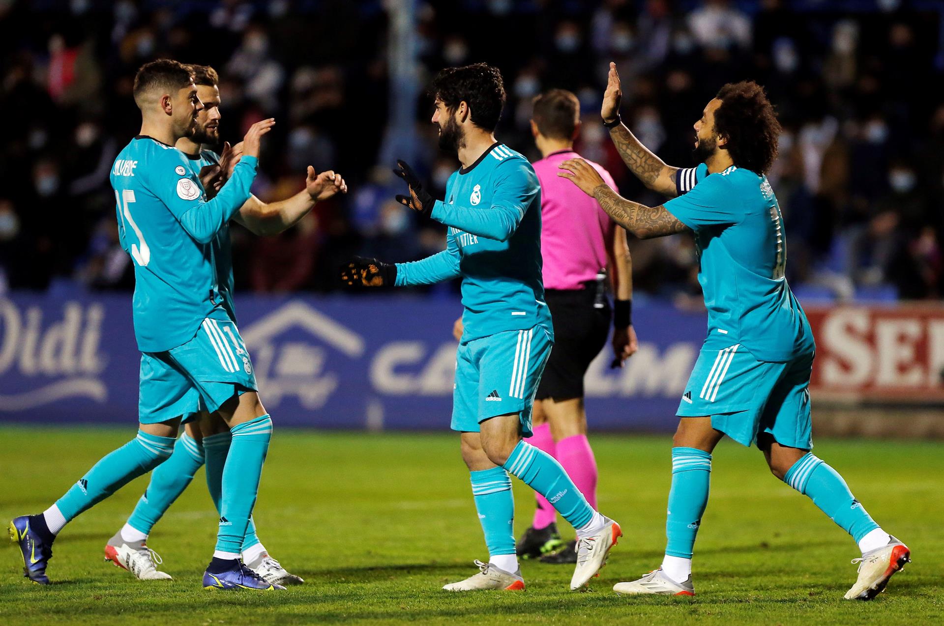 Real Madrid y Barcelona clasifican a octavos de final de la Copa del Rey