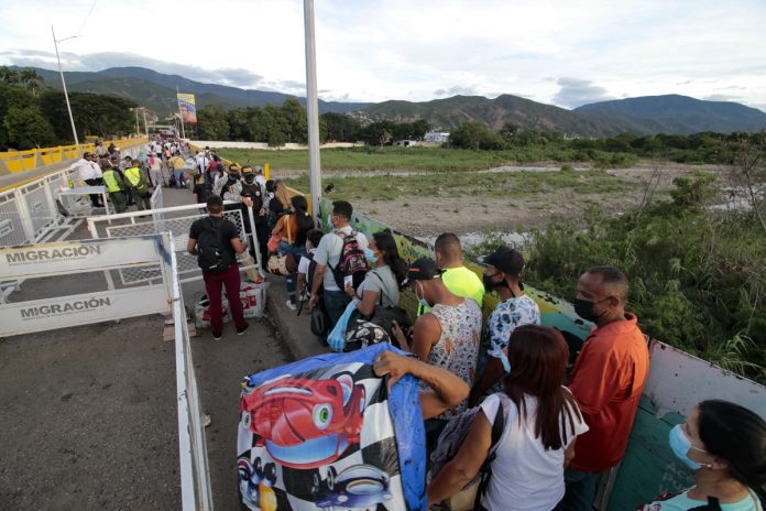 venezolanos Colombia aplicación migrantes