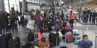 Venezolanos en aeropuertos