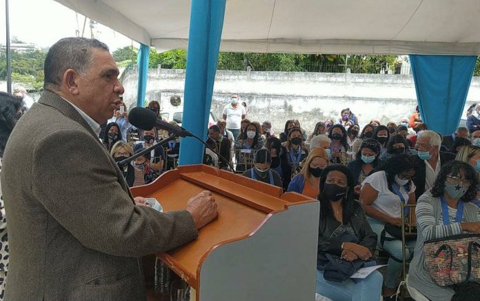 Alcaldía de Carrizal homenajeó a 90 docentes