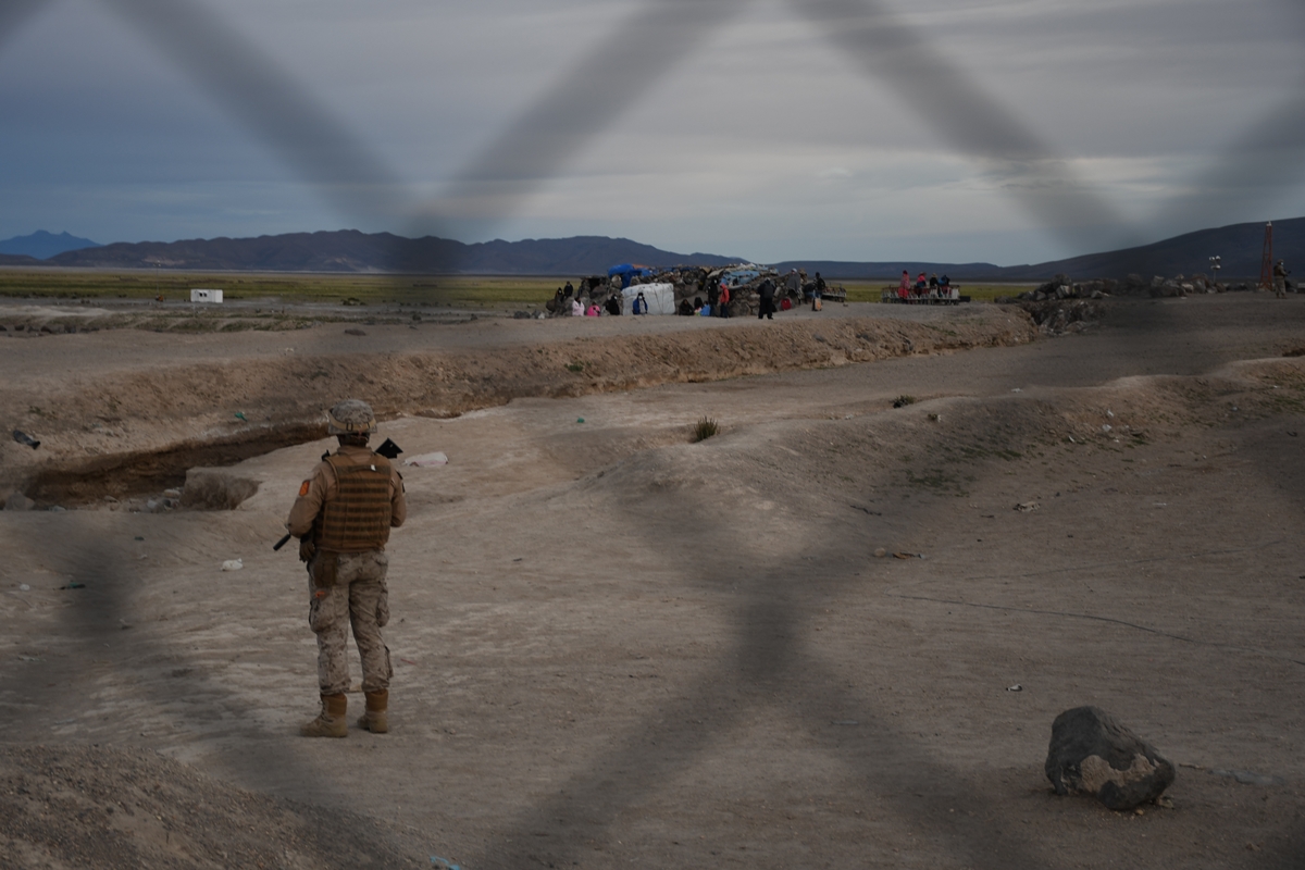 Caos en la frontera de Chile con Bolivia tras anuncio de estado de excepción