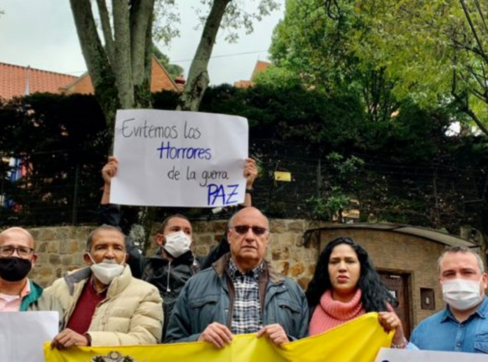 opositores embajada de Rusia Colombia