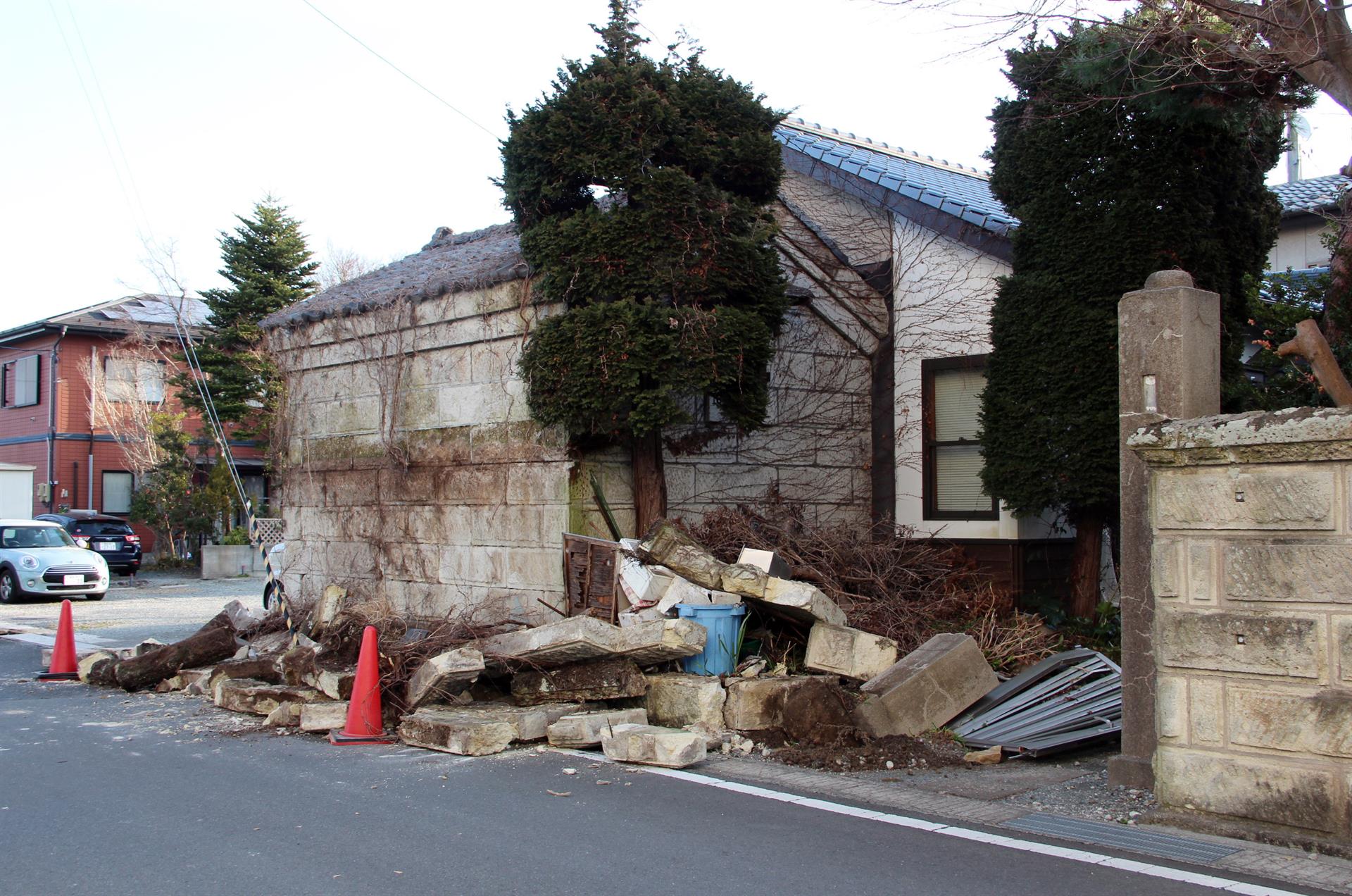 Terremoto que golpeó Fukushima causó 4 muertes, 200 heridos y daños materiales