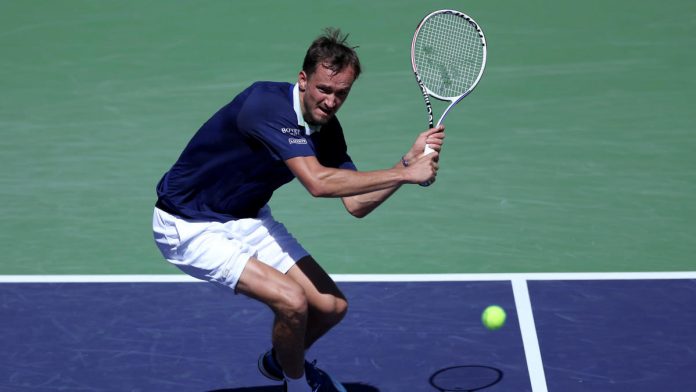Medvedev dispuesto a jugar Wimbledon si se autoriza a los tenistas rusos