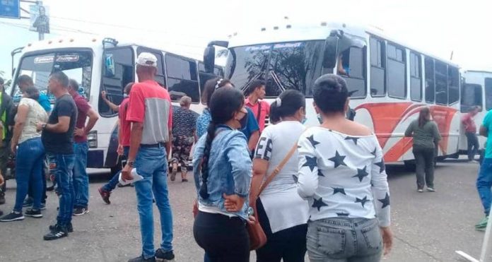 GNB impidió el paso de votantes a Colombia