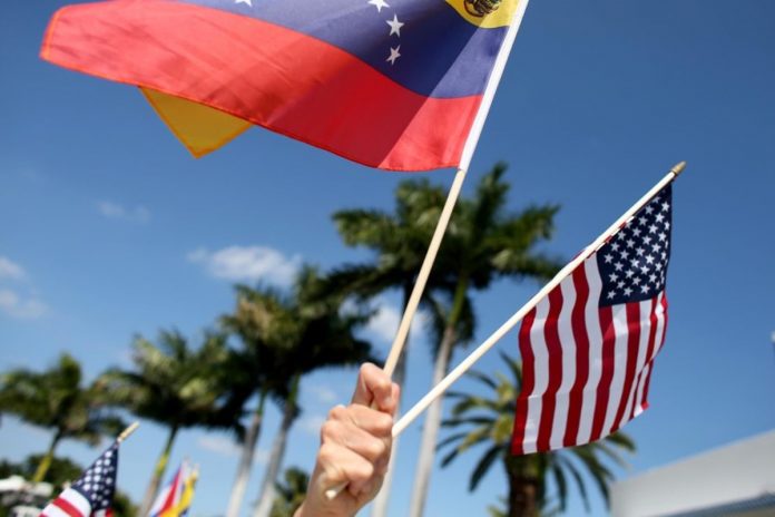 Más de 237.500 venezolanos han aplicado para el Estatus de Protección Temporal en EE UU cumbre