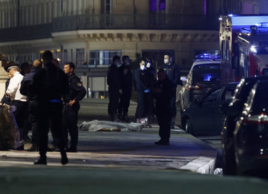 Al menos dos muertos y un herido tras las manifestaciones contra Macron en la capital francesa