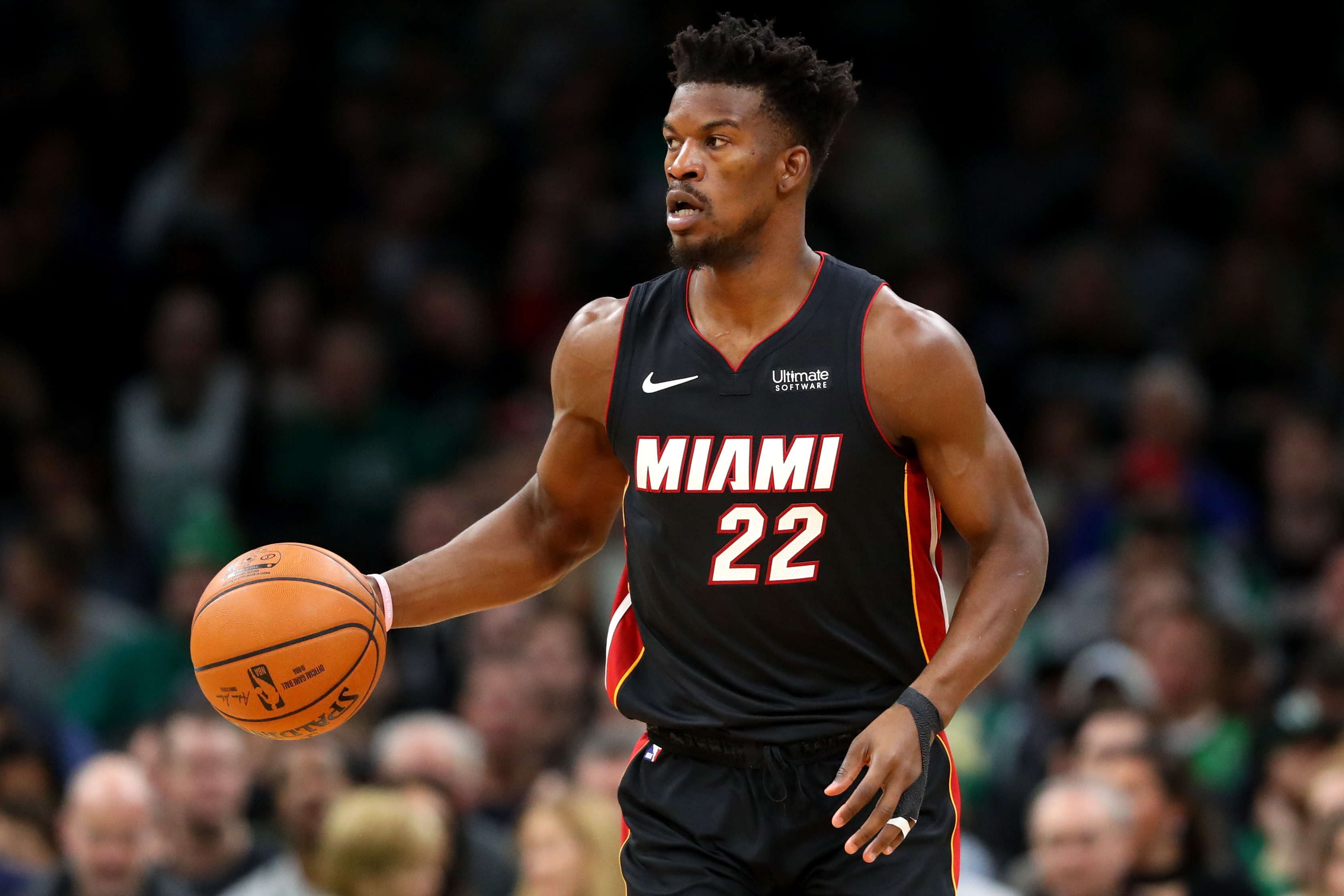 Butler encendió la arena de Miami con 45 puntos, Grizzlies y Pelicans empatan series