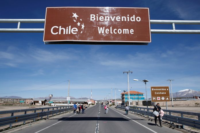 Chile reabre hoy sus fronteras después de un año