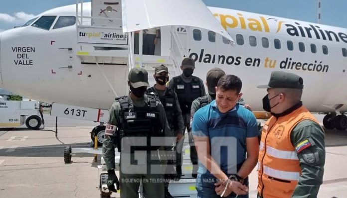 Detuvieron a hombre por agredir a la tripulación de un vuelo internacional Valencia-Panamá