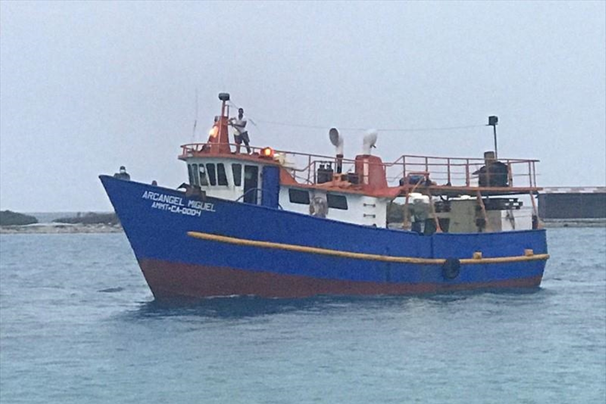 Autoridades de Colombia mantienen búsqueda de buque venezolano