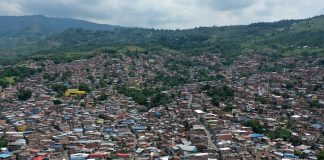 Polarización, descontento y reformas, retos de quien gane en Colombia