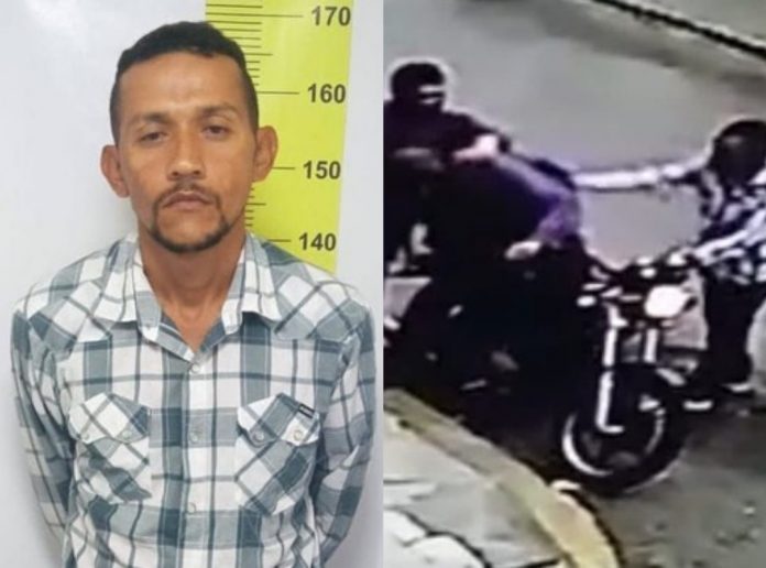 hombre detenido moto Caracas