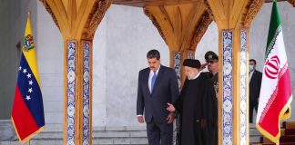 Irán entrega a Venezuela un petrolero durante la visita de Maduro