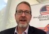 Embajador James Story pide la liberación del periodista Ronald Carreño