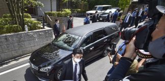 Policía admite fallos innegables en seguridad de ex primer ministro japonés asesinado