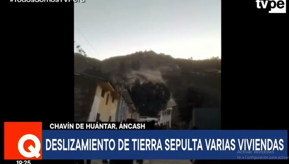 Deslizamiento de un cerro cae sobre unas 50 casas en sierra de Perú