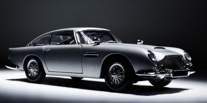 Aston Martin / James Bond