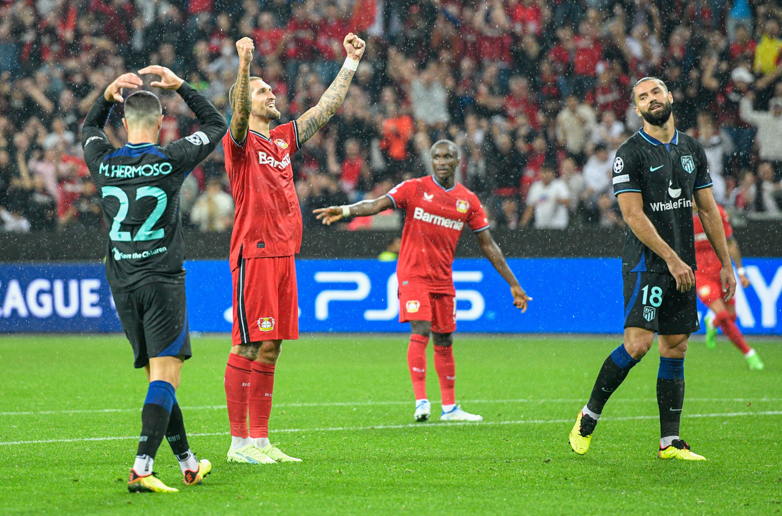 El Atlético de Madrid cae 2-0 en Leverkusen y se complica la vida en la Champions