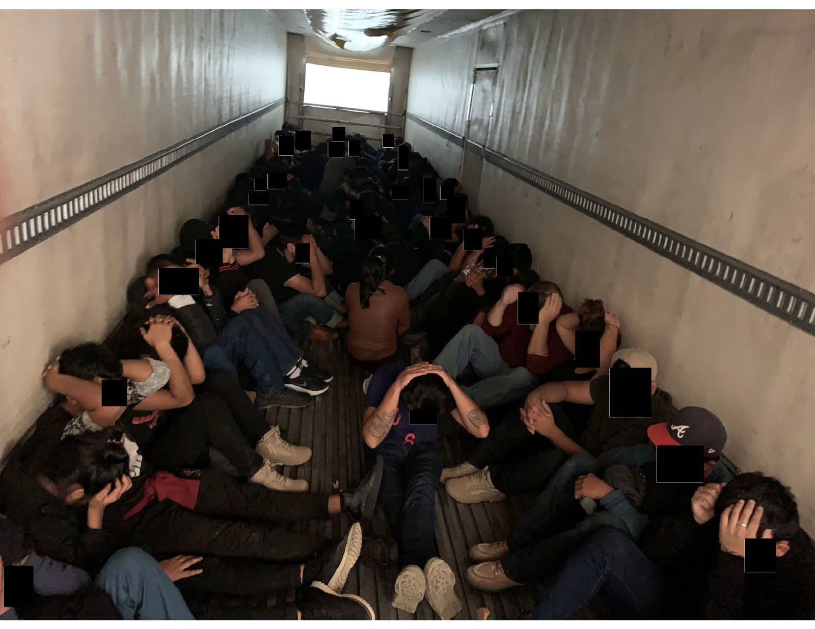 migrantes en maletas