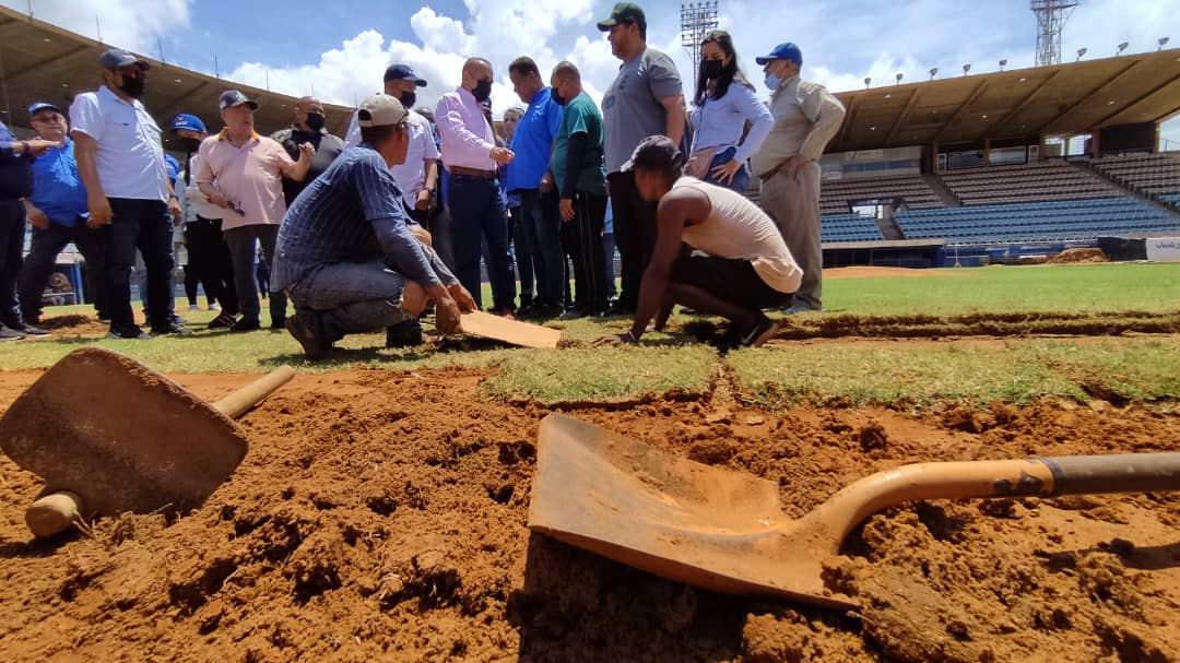 Gobernación de Zulia inició recuperación del estadio Luis Aparicio