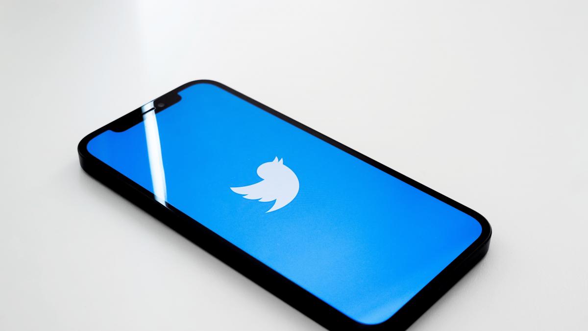 Twitter Blue lleva los podcast a los usuarios de iOS y anticipa su despliegue en Android