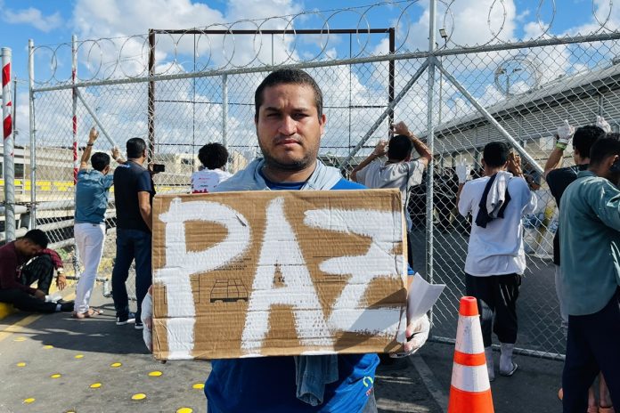Venezolanos protestaron en Tamaulipas en rechazo a la expulsión de Estados Unidos