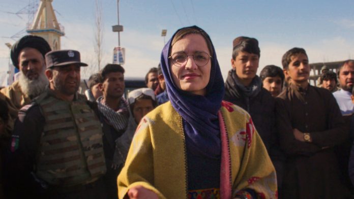 En sus manos: Una alcaldesa en Afganistán películas