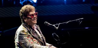 Elton John escenarios