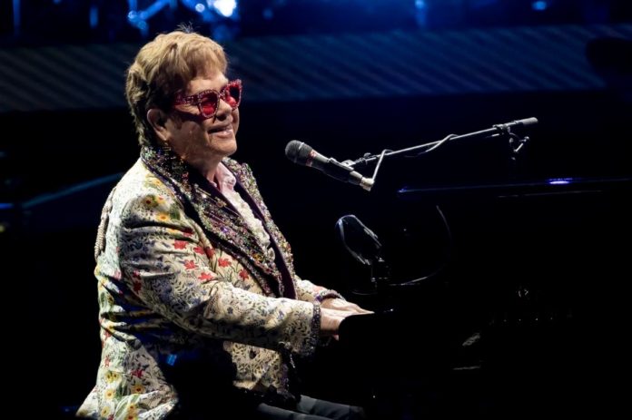 Elton John escenarios