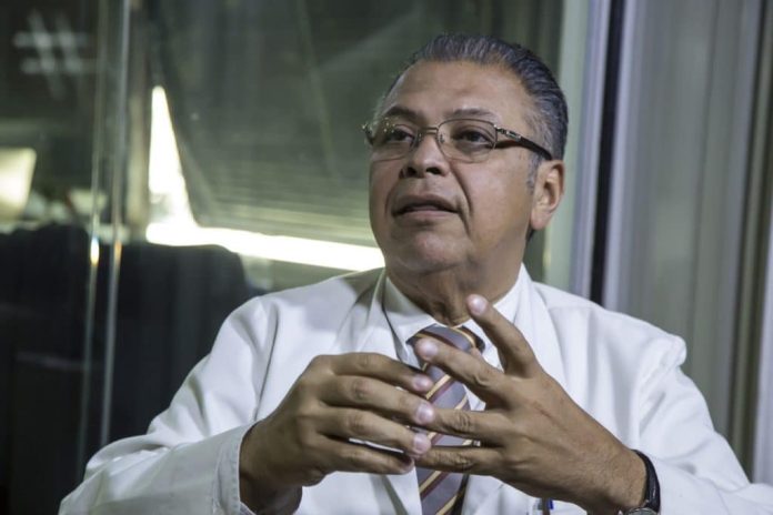 Huniades Urbina denuncia el deterioro del sistema de salud en Venezuela