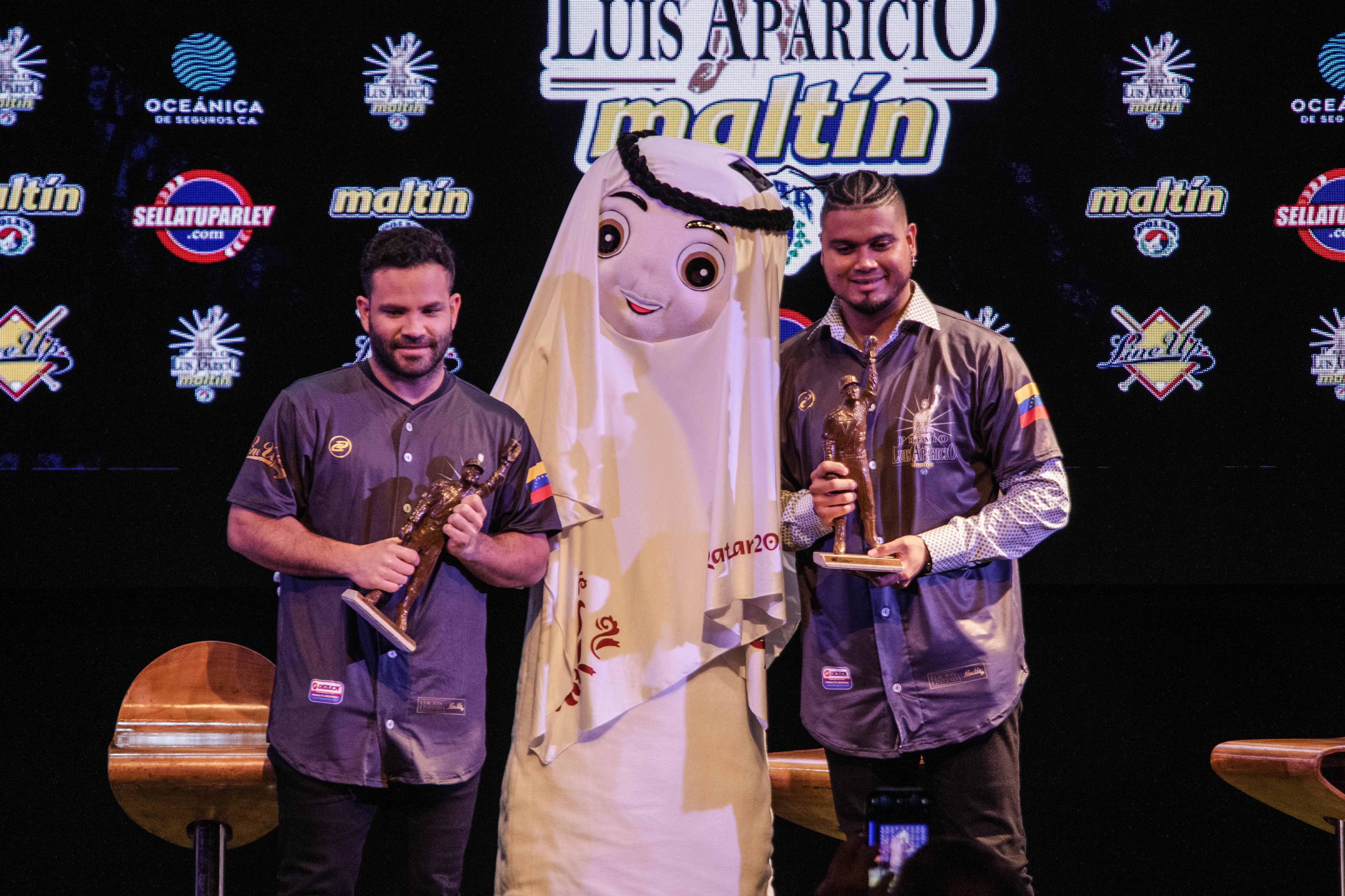 Haciendo historia: José Altuve y Luis Arráez recibieron el Premio Luis  Aparicio 2022 (FOTOS)