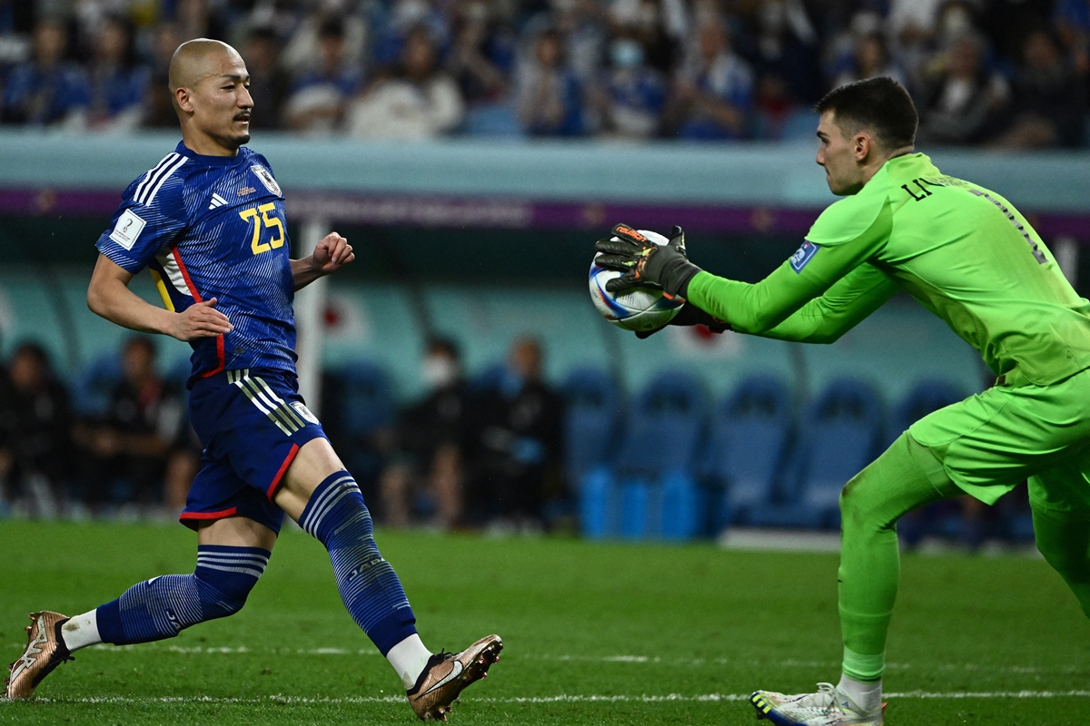 Livakovic tumba a Japón en los penales y Croacia está en cuartos del Mundial