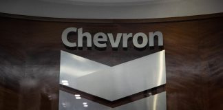 Chevron planea aumentar la producción de petróleo en Venezuela a 200.000 barriles diarios para 2023