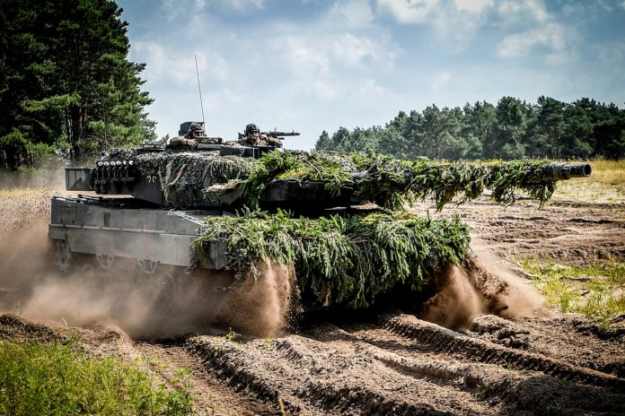 Alemania prevé entregar sus tanques a Ucrania hacia 