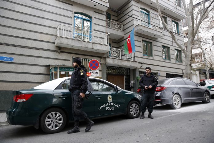 Irán pide que el ataque a embajada de Azerbaiyán no empeore sus relaciones