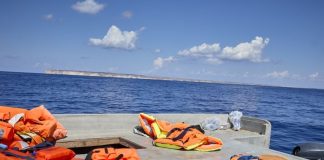 Túnez embarcaciones migrantes
