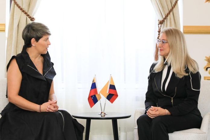Primera dama de Colombia se reunió con Cilia Flores en Miraflores