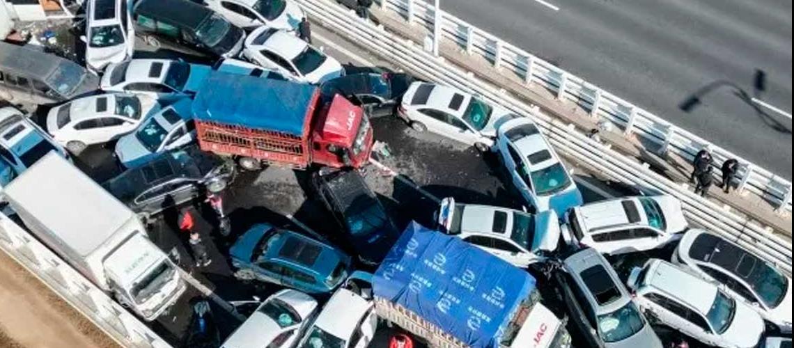 Al menos 16 muertos en un accidente de tráfico múltiple en el centro de China