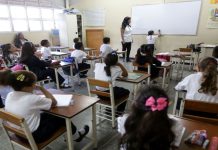 Militares clases cinco días a la semana Fenasopadres pide que no se sustituyan a docentes en planteles educativos