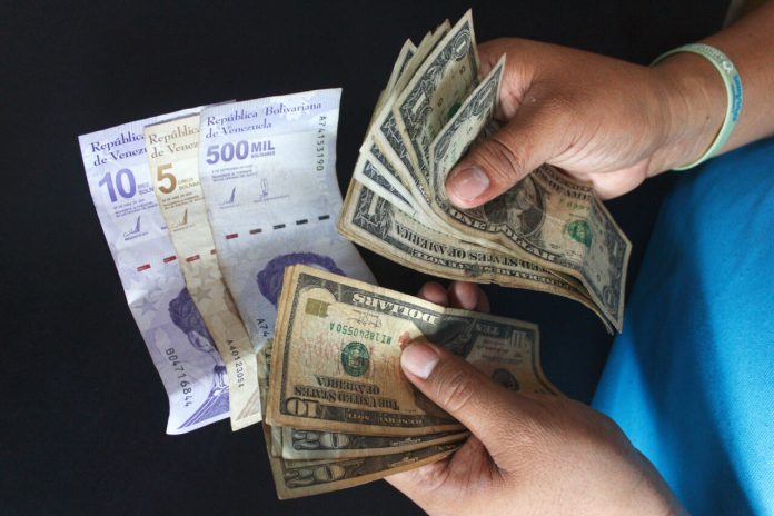 dólar Países sancionados tienen sus salarios mínimos más altos que Venezuela Venezuela presupuesto Bolívares
