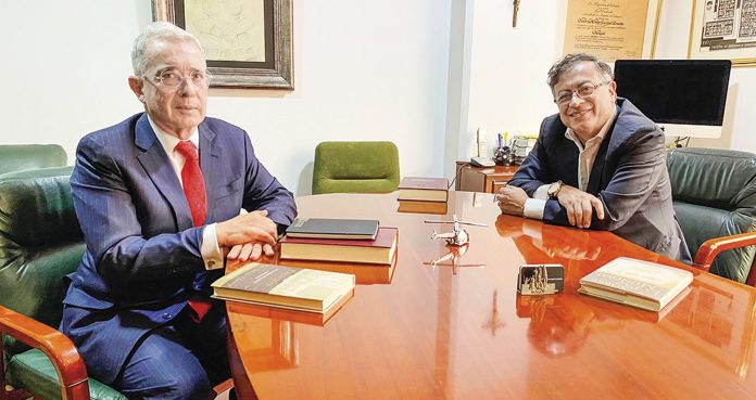 Uribe y Petro