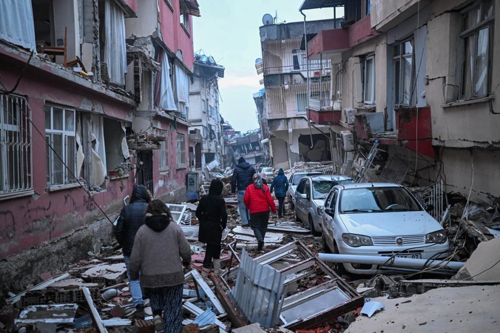 Cuatro detenidos en Turquía por difundir mensajes “provocadores” sobre el sismo
