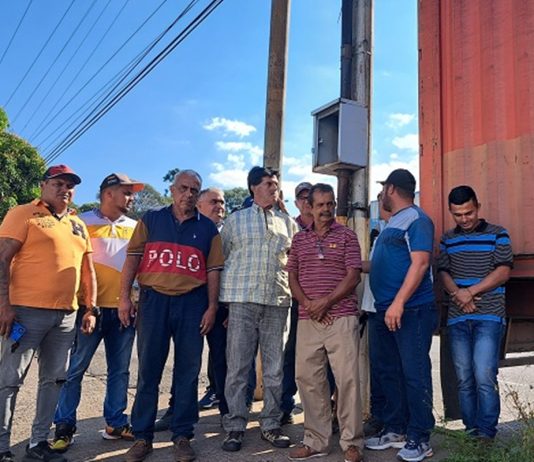 Adeudan miles de dólares a transportistas de bolsas del CLAP en Táchira