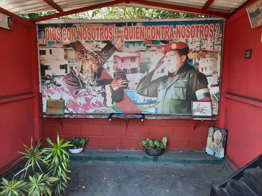 A 10 años de su muerte: el culto de semidiós a Chávez se apaga y es reemplazado por Maduro