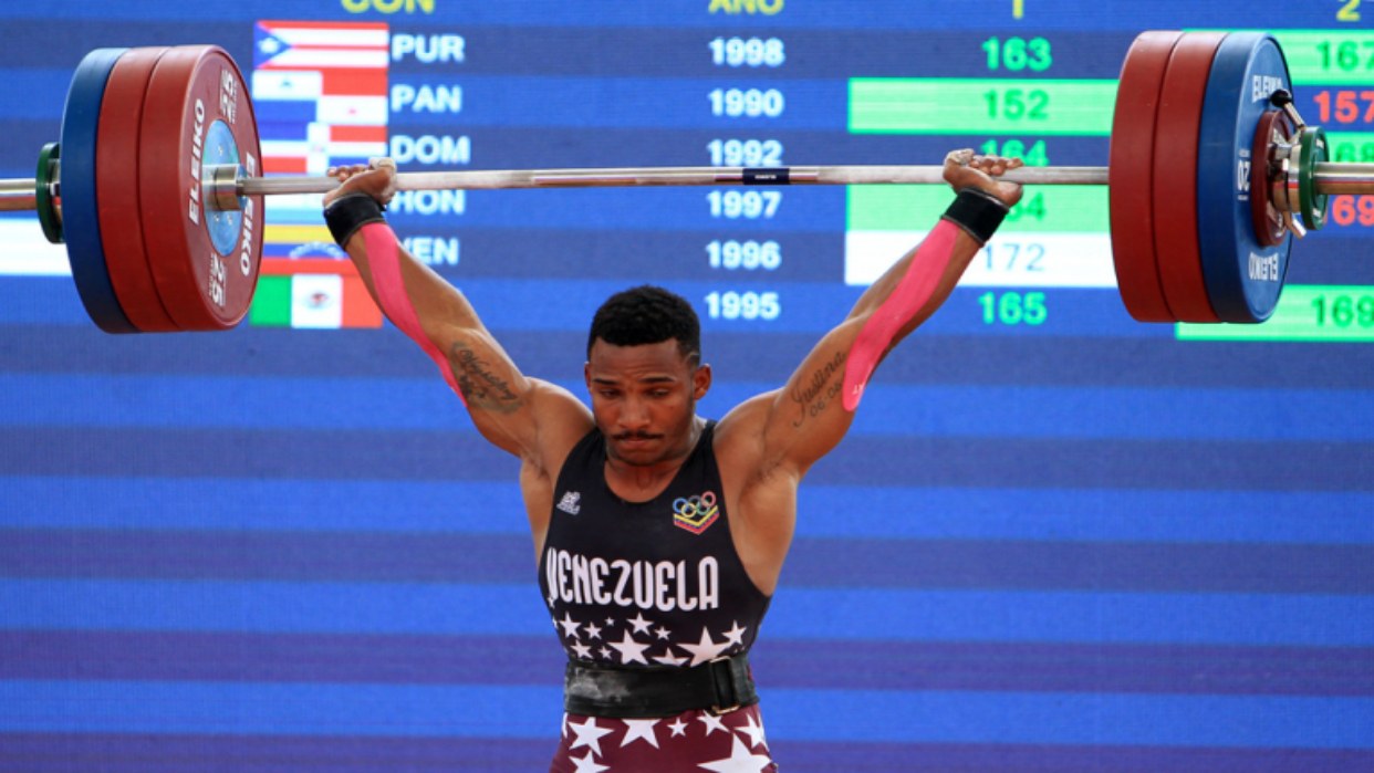 Julio Mayora logró el oro en el Campeonato Panamericano de Halterofilia 2023