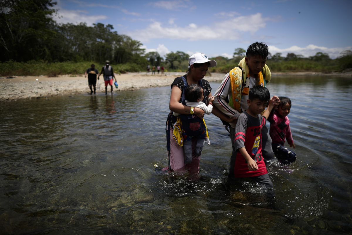 Niños migrantes «guerreros» para sobrevivir a la selva del Darién