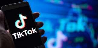 Iowa es el estado más reciente en demandar a TikTok por engañar sobre contenido inapropiado