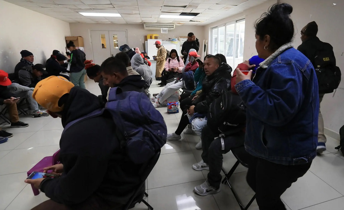 Desalojaron violentamente a migrantes de iglesia en Ciudad Juárez