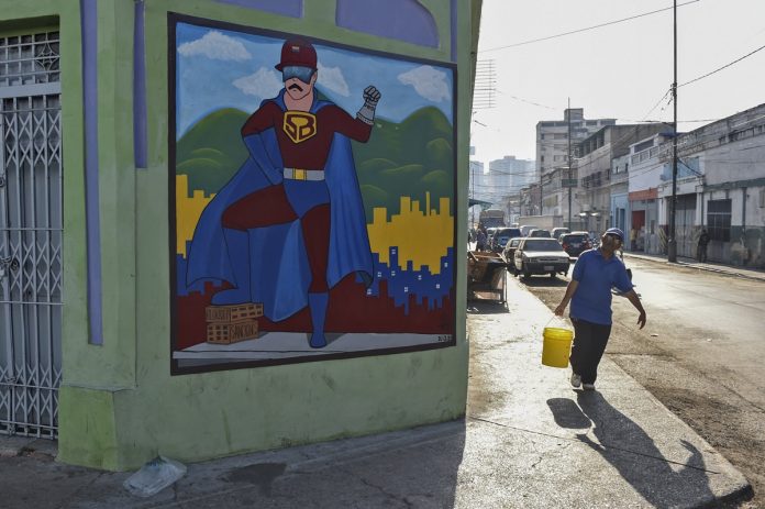De Bolívar a Súper Bigote, pasando por Chávez: el culto a los líderes de Venezuela